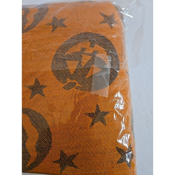 Pumpkin Pie Round Halloween Fall Home for the Holidays Tablecloth 70" - Picture 3 of 6
